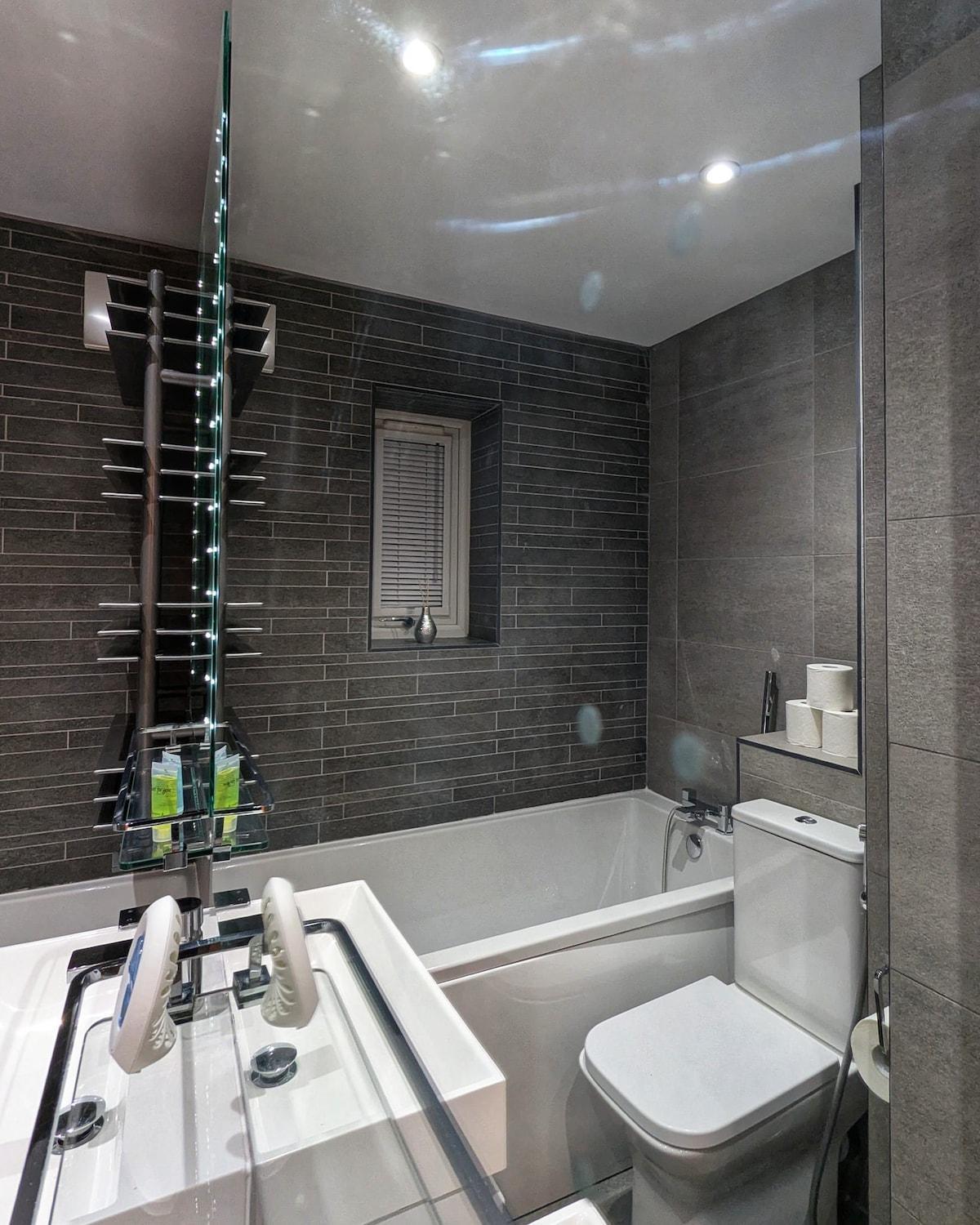 Beautiful 5 Bedroom Home Sleeps 12 People In Манчестер Екстер'єр фото